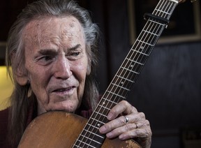 Gordon Lightfoot dans sa salle de musique de sa maison Bridle Path à Toronto, le 4 février 2020.