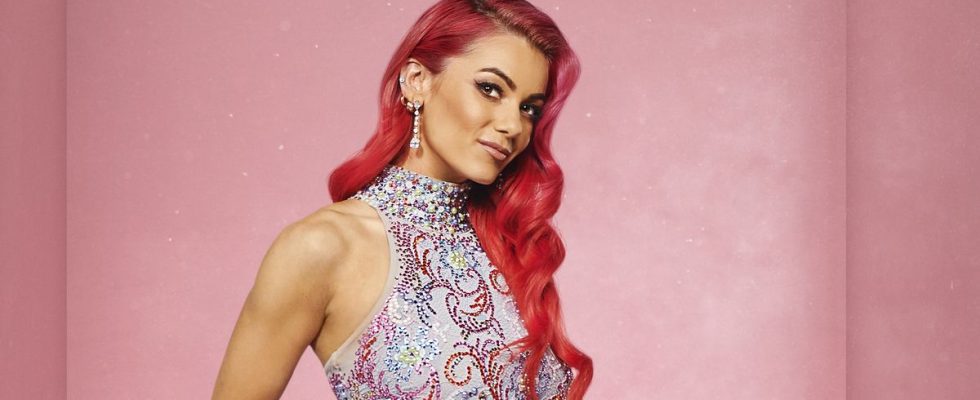 La star de Strictly Dianne Buswell taquine la transformation des cheveux en vidéo sans mèches rouges emblématiques