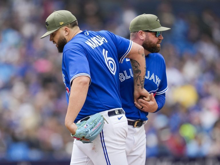 Les Blue Jays gaspillent une bonne sortie d’Alek Manoah dans une défaite écrasante de 10 manches contre les Orioles