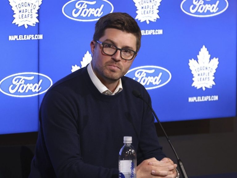 L’ancien directeur général des Maple Leafs, Kyle Dubas, prêt à aller de l’avant après avoir fait sa première déclaration depuis son licenciement