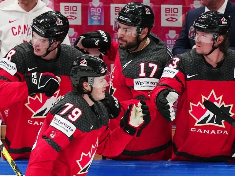 Le Canada bat la Finlande et atteint les demi-finales du championnat du monde de hockey