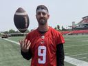 Le quart-arrière des Gee-Gees de l'Université d'Ottawa, Ben Maracle, est en camp d'entraînement avec le Rouge et Noir d'Ottawa dans le cadre du programme de stages QB de la LCF. 