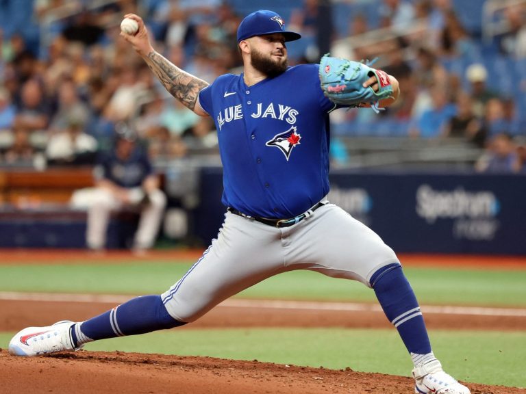 Misery suit Alek Manoah à Tampa Bay alors que les Rays se régalent de lamentables Blue Jays