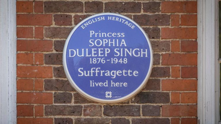 Princesse indienne suffragette commémorée par une plaque par English Heritage