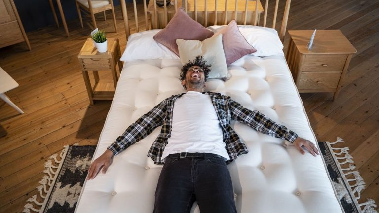 Magasinez ou sautez : le Memorial Day est-il le bon moment pour acheter un matelas ?