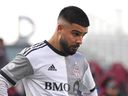 Lorenzo Insigne du Toronto FC est vu en action contre les Red Bulls de New York lors d'une action à Toronto le mercredi 17 mai 2023. Cela ressemblait à des affaires comme d'habitude au Toronto FC mardi avec les stars italiennes Insigne et Federico Bernardeschi qui s'entraînaient tous les deux.  Cela malgré de nombreuses rumeurs sur l'état d'esprit d'Insigne et une explosion de frustration de Bernardeschi après que la défaite 1-0 de samedi soir à Austin a fait chuter Toronto à 2-5-7 à la dernière place du classement de la Conférence de l'Est.