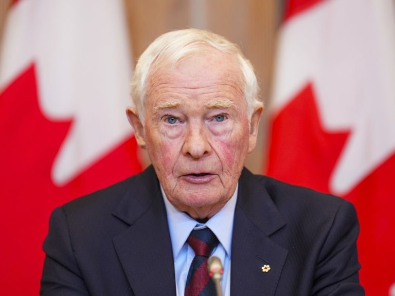 ‘Quelle partie de tout va bien n’as-tu pas compris ?’  Dans les pensées de David Johnston