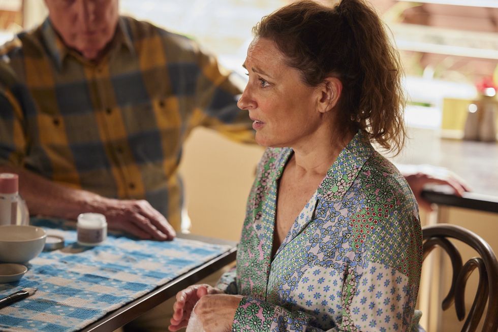 alf stewart et roo stewart à la maison et à l'extérieur