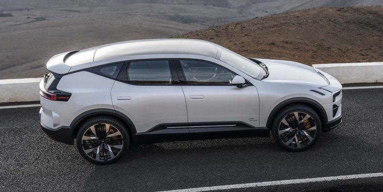 2024 Polestar 3 Packs 510 HP, Fancy Tech à l’intérieur de la carrosserie ciselée