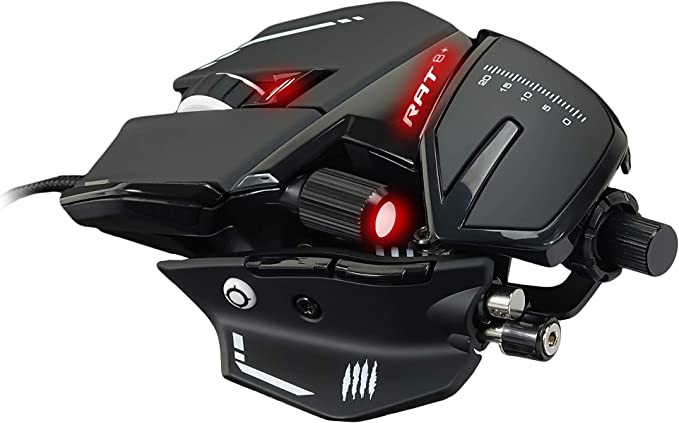 Une souris Mad Catz Rat 8 photographiée d'un point de vue isométrique