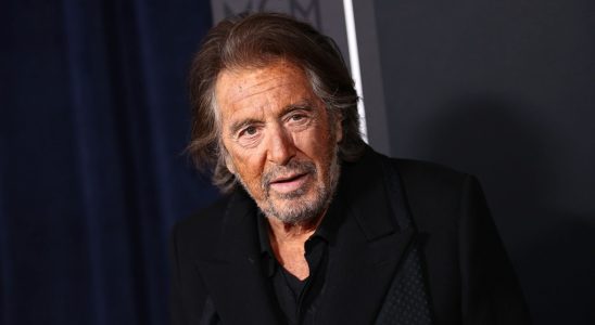 Al Pacino attend un enfant avec sa petite amie Noor Alfalah