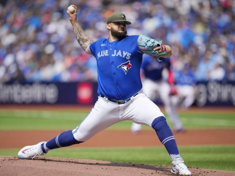 Alek Manoah des Blue Jays contraint de quitter le match après une erreur de visite au monticule