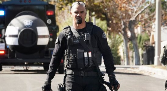 Shemar Moore walking toward the camera in SWAT gear on S.W.A.T.