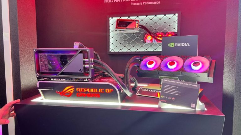 Asus dévoile un magnifique nouveau GPU refroidi par liquide, et je suis ravi