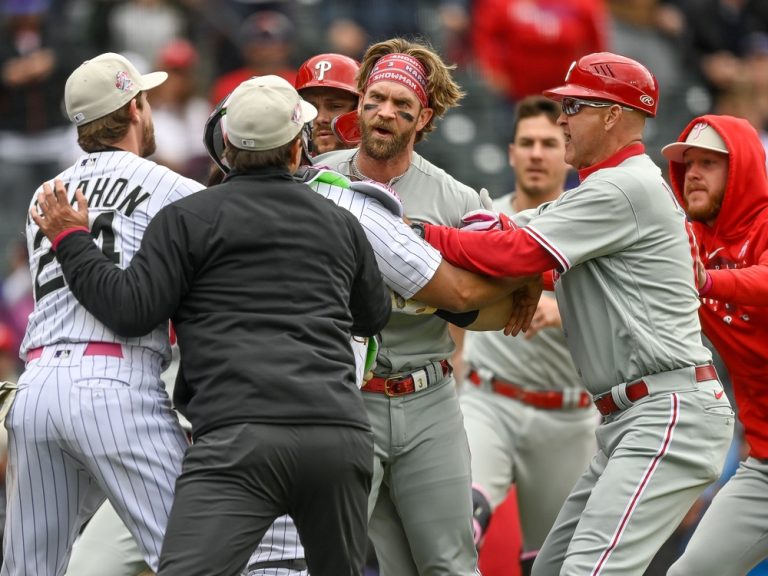 Bryce Harper des Phillies éjecté après avoir chargé la pirogue des Rocheuses