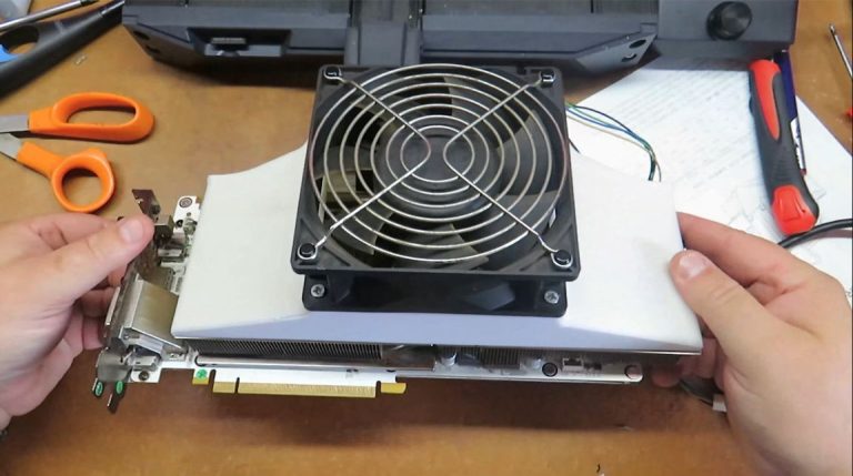 Carte graphique refroidie avec boîtier imprimé en 3D pour ventilateur de serveur