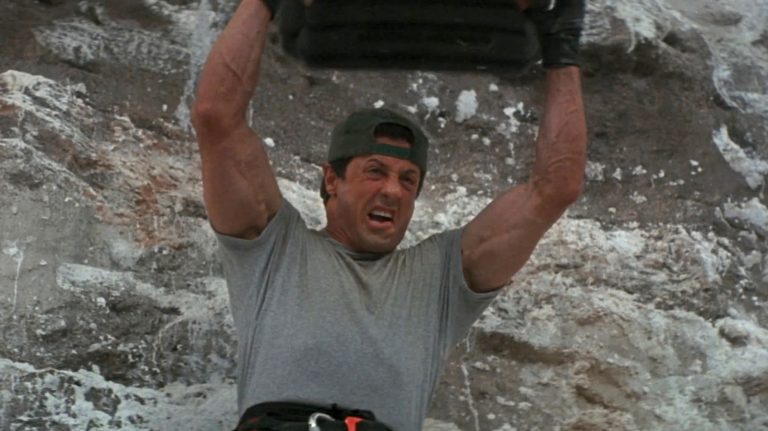 Cliffhanger Reboot ramène Sylvester Stallone pour accrocher plus de falaises
