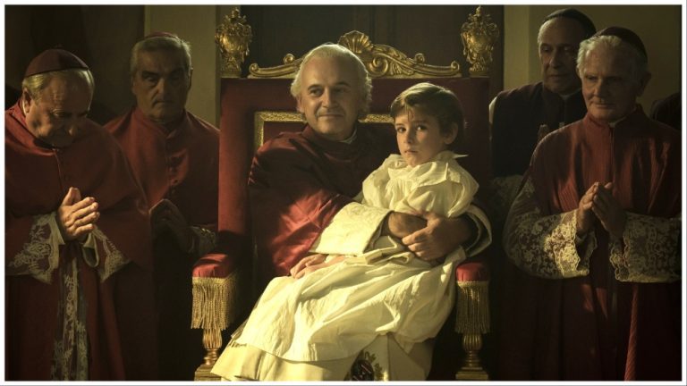 Commentaires du Vatican sur "l'enlèvement" de Marco Bellocchio à propos d'un garçon juif contraint de se convertir au christianisme alors que le film commence en force en Italie
	
	
