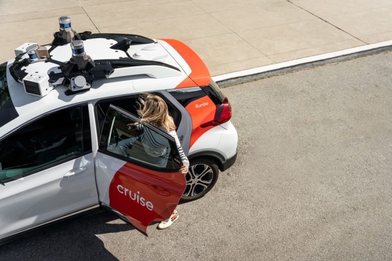 Cruise et Waymo sont sur le point d’approuver la facturation de robotaxis 24h/24 et 7j/7 à San Francisco