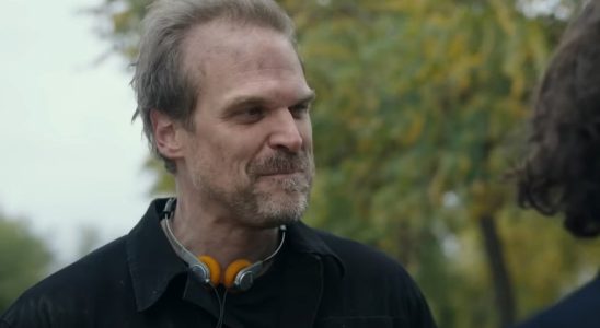 David Harbour explique pourquoi "les films de jeux vidéo ne fonctionnent pas" et ce qui l'a quand même vendu sur Gran Turismo