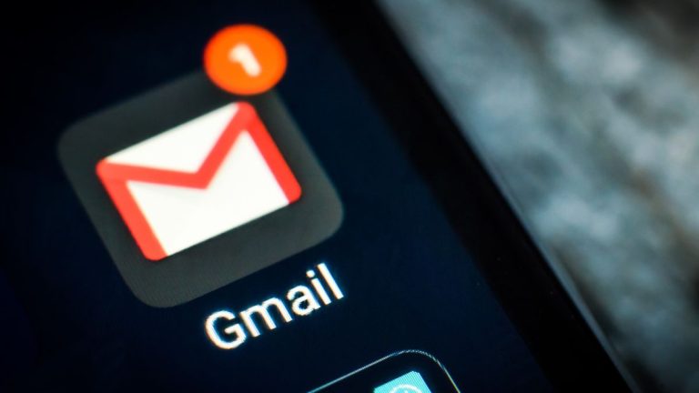 Gmail a été surpris en train de mélanger des publicités avec des e-mails réguliers, ce qui en a ennuyé beaucoup sur Internet