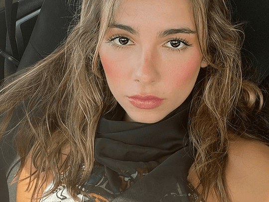 Haley Pullos, actrice de « l’hôpital général », accusée de conduite avec facultés affaiblies dans un horrible accident à contresens