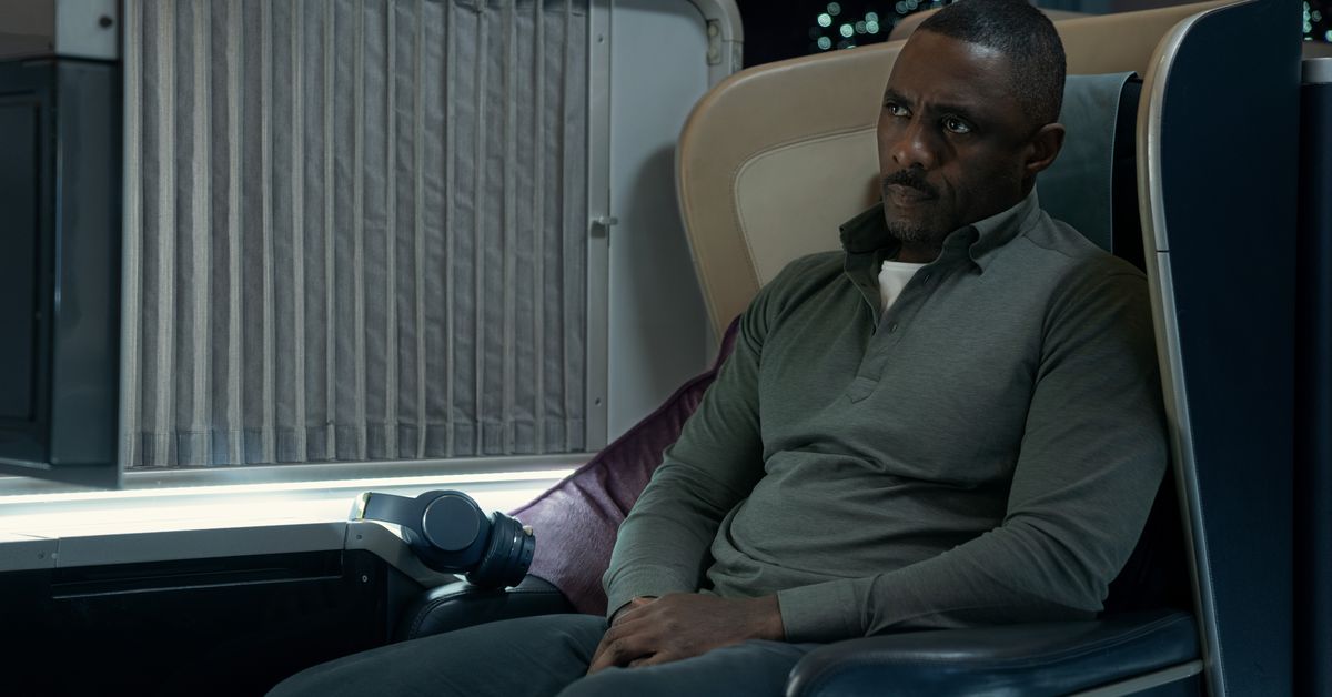 Hijack d'Apple TV Plus a 24 rencontres Pris dans un avion, avec le passager Idris Elba
