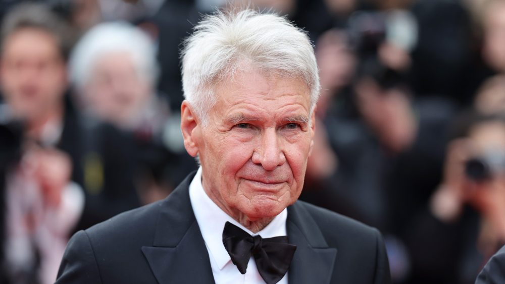 'Indiana Jones 5' obtient une ovation tiède de Cannes pendant cinq minutes alors que Harrison Ford dit un au revoir émouvant
	
	
