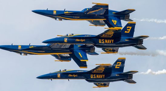 JJ Abrams et Glen Powell's Aviation Doc 'The Blue Angels' Lands at Amazon Les plus populaires doivent être lus Inscrivez-vous aux newsletters Variety Plus de nos marques