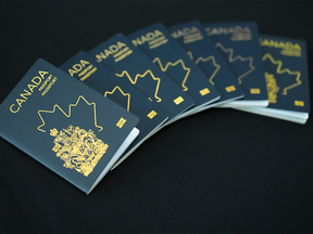 Nouveaux passeports canadiens