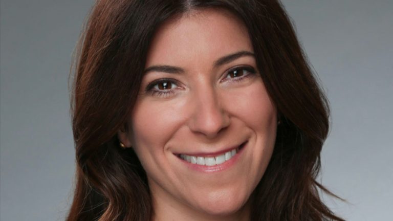 Jenny Tartikoff, responsable des communications mondiales de Paramount Pictures, quitte le studio Les plus populaires À lire absolument Inscrivez-vous aux bulletins d'information sur les variétés Plus de nos marques
	
	
