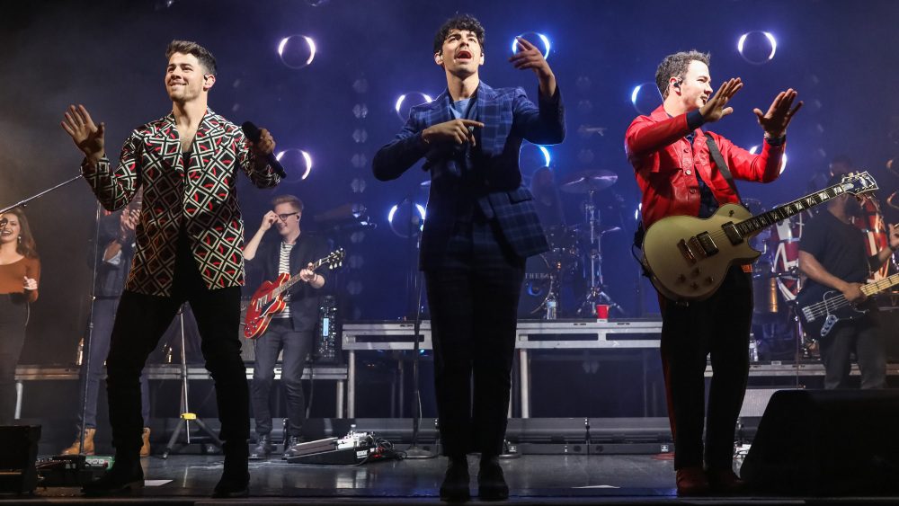 Jonas Brothers, Miguel, Niall Horan s'associent à TikTok sur Music Discovery Hub #NewMusic Les plus populaires doivent être lus Inscrivez-vous aux newsletters Variety Plus de nos marques
	
	
