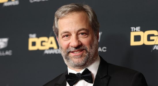 Judd Apatow déclare que les studios ne voudront peut-être pas résoudre rapidement la grève des écrivains : "Ils planifient probablement cela depuis des années"