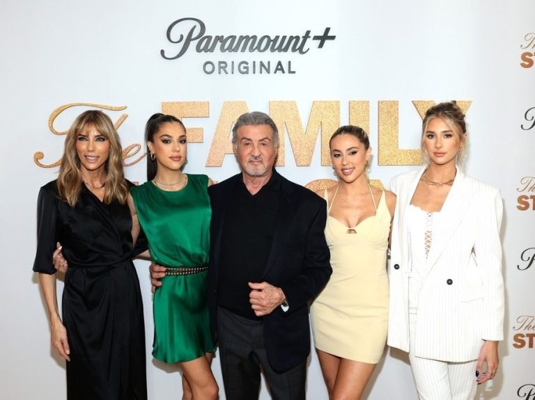 LES NOUVEAUX KARDASHIANS ? : Sylvester Stallone et star de la famille dans une émission de télé-réalité