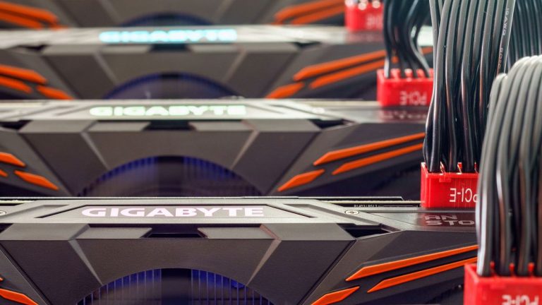 La liste Gigabyte EEC confirme le lancement des cartes AMD RX 7600 et Nvidia RTX 4060 Ti