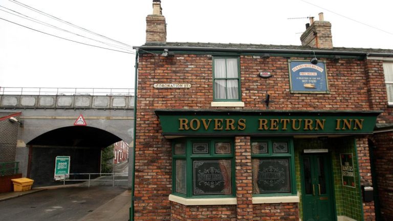 La princesse royale « très au courant » de l’histoire de l’attaque à l’acide de Coronation Street