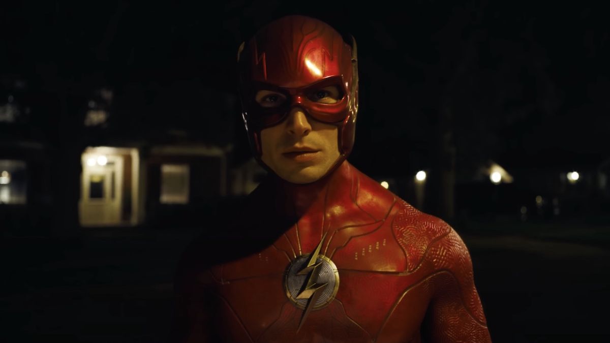 La vidéo Flash montre les fans réagissant aux premières projections du film DC
