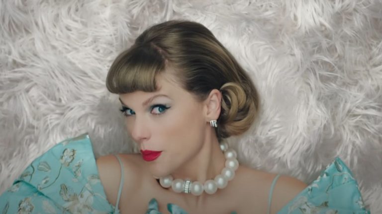 Taylor Swift in Tiffany blue in the Karma music video.