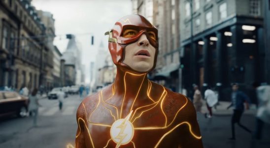 Le directeur de Flash a laissé tomber un énorme spoiler de camée, et maintenant il est partout