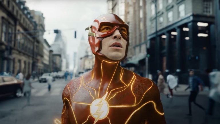 Le directeur de Flash a laissé tomber un énorme spoiler de camée, et maintenant il est partout 
