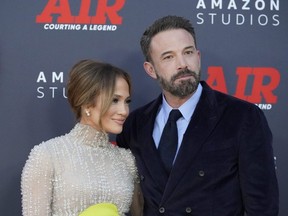 Jennifer Lopez et Ben Affleck arrivent à la première mondiale de 