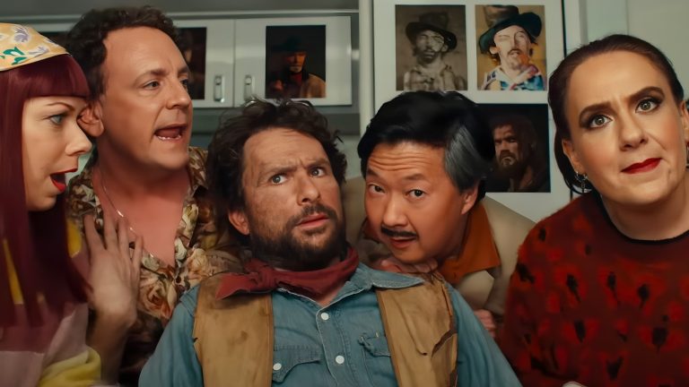 Le paradis des imbéciles de Charlie Day est le résultat d'années de travail et d'une collaboration de premier plan
