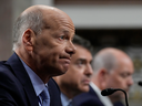 L'ancien directeur général de la Silicon Valley Bank, Greg Becker, a témoigné lors d'une audience du Comité sénatorial des banques à Capitol Hill le 16 mai. L'audience a eu lieu pour examiner les récents échecs de la Silicon Valley Bank et de la Signature Bank.