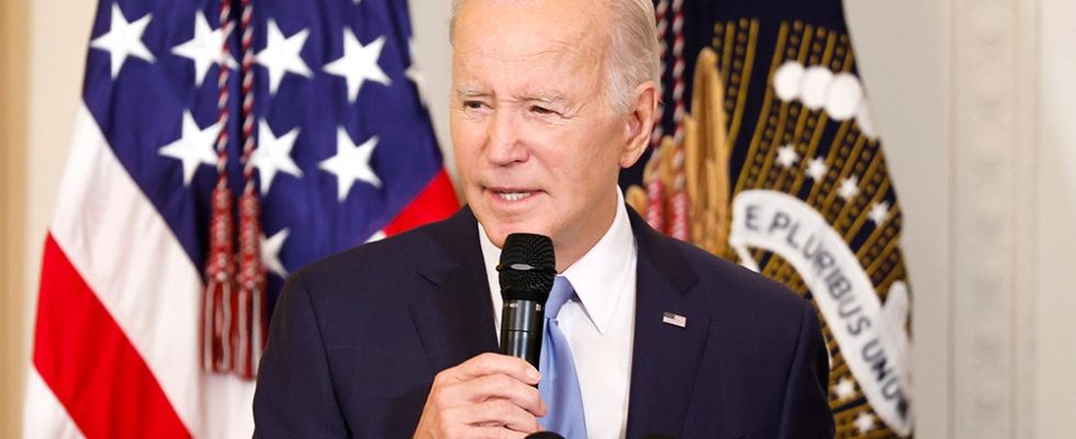 Le président Biden espère que les écrivains en grève obtiendront "l'accord équitable qu'ils méritent dès que possible"