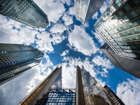 Édifices bancaires dans le quartier financier de Toronto.