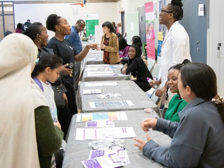 Les étudiants en médecine noirs cherchent à améliorer l’accès aux soins de santé, les connaissances et la représentation