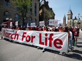 Marche pour la vie Colline du Parlement