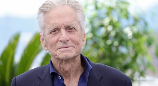 Michael Douglas dit que les scènes de sexe de "Basic Instinct" ont scandalisé Cannes : "C'était un peu écrasant"