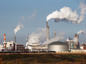 L'usine d'engrais Nutrien Redwater près de Fort Saskatchewan, en Alberta.