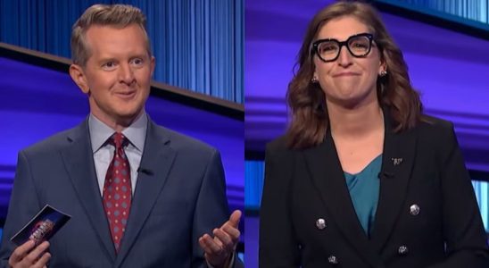 Ken Jennings and Mayim Bialik on Jeopardy!